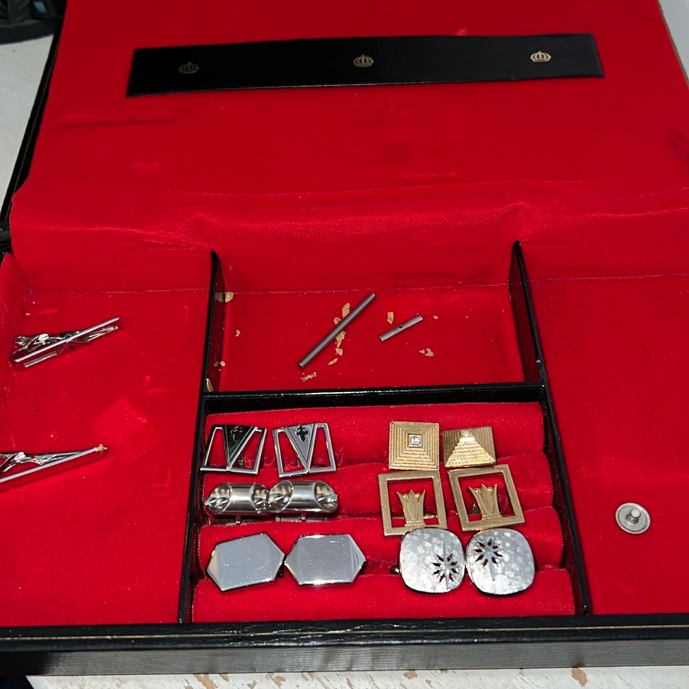 Lot of Swank cufflinks & tie clips vintage